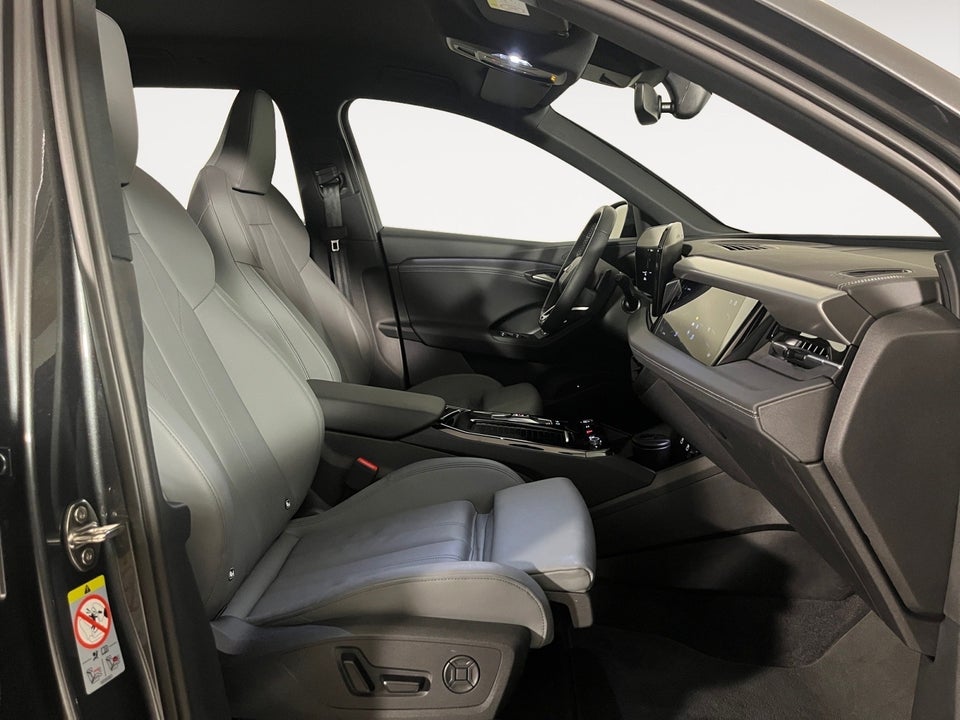 Audi Q6 e-tron S-line quattro 5d