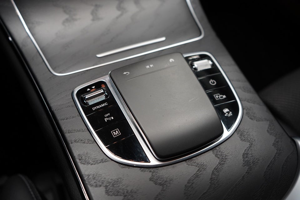 Mercedes GLC300 de 2,0 aut. 4Matic 5d