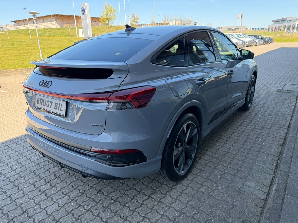 Audi Q4 e-tron 45 S-line Sportback quattro 5d