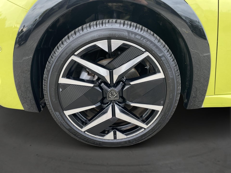 Peugeot e-208 54 GT 5d