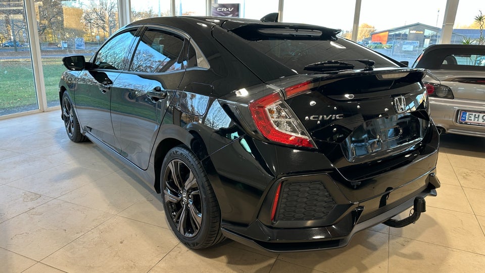 Honda Civic 1,0 VTEC Turbo Elegance CVT 5d