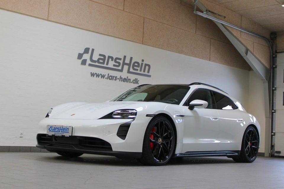 Porsche Taycan GTS Performance+ Sport Turismo 5d