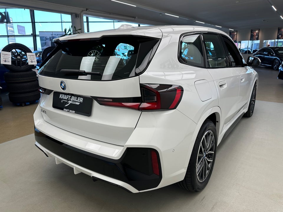 BMW iX1 xDrive30 M-Sport 5d