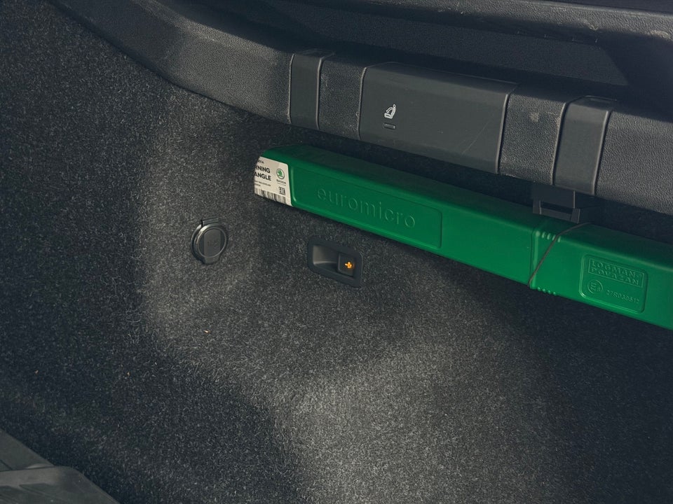 Skoda Enyaq 80 iV Loft 5d