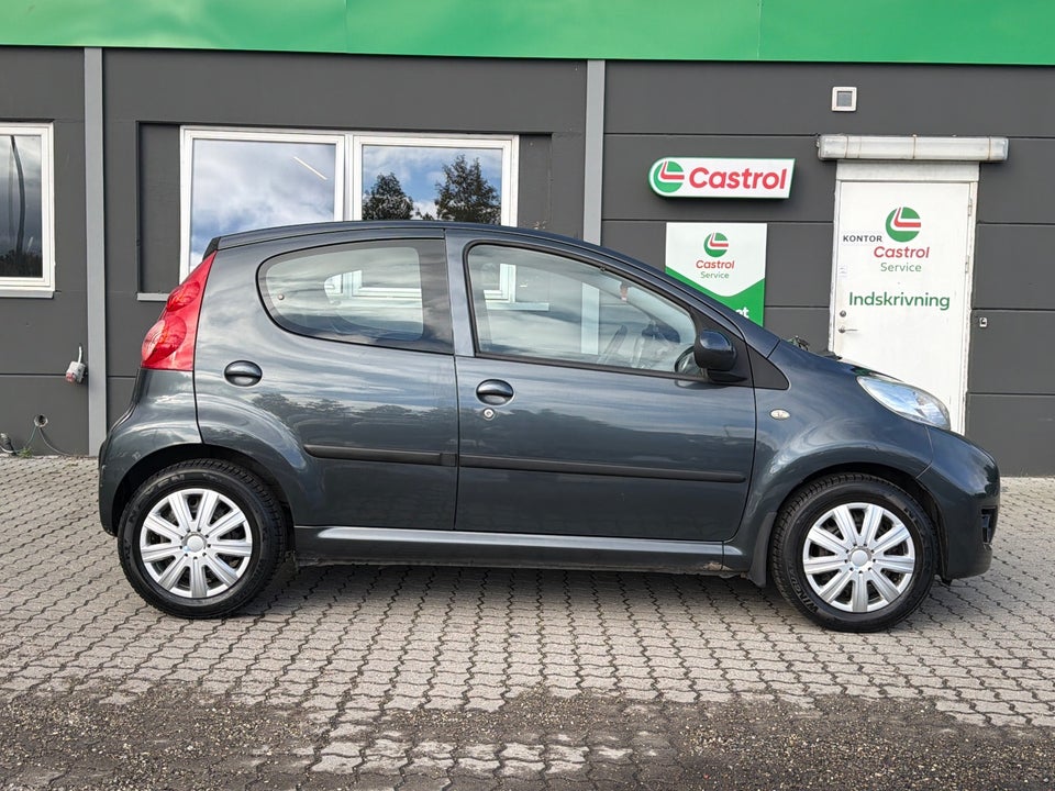 Peugeot 107 1,0 Active 5d