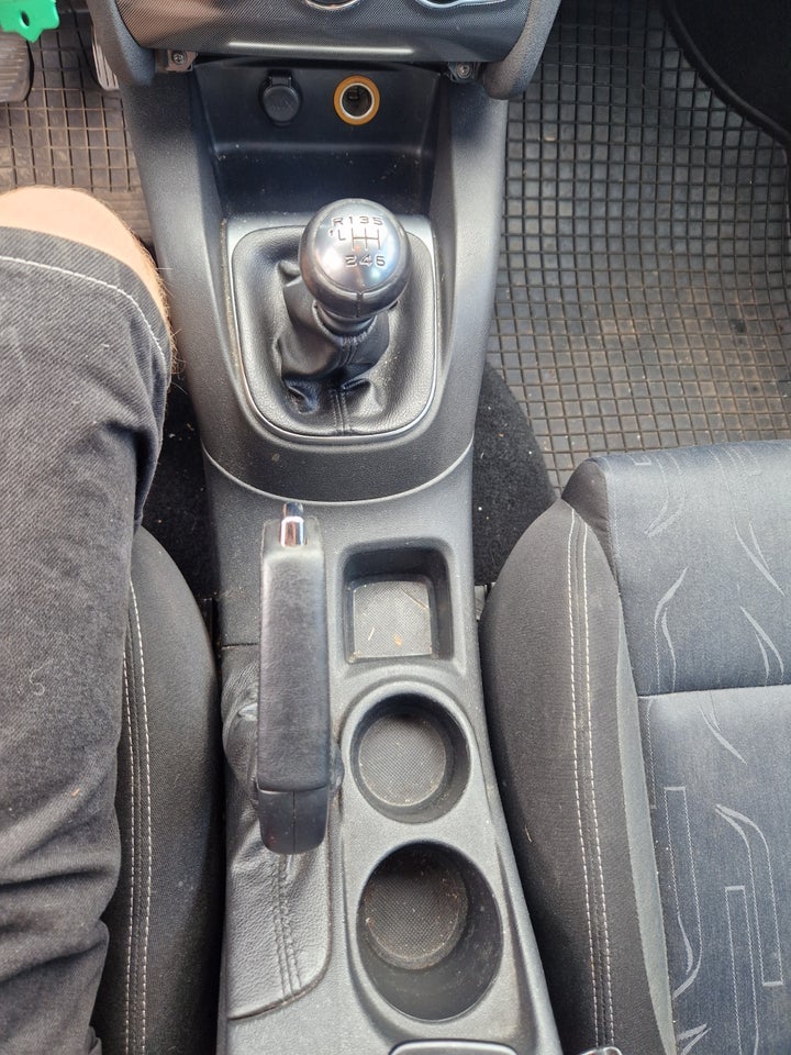 Citroën C4 1,6 HDi 112 Seduction 5d