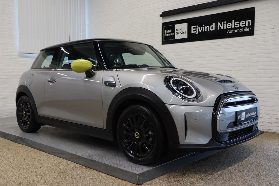 MINI Cooper SE Edition Premium Plus 3d