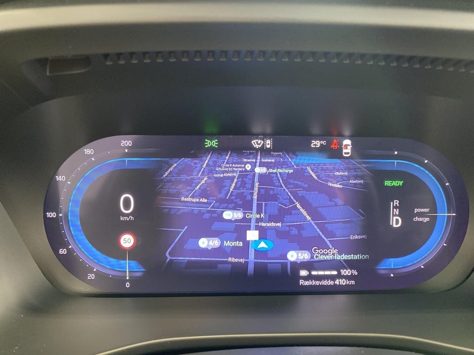 Volvo EX40 Twin Performance Plus 5d