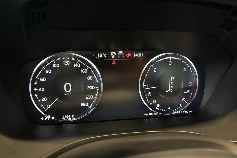 Volvo XC60 2,0 D4 190 R-Design aut. 5d