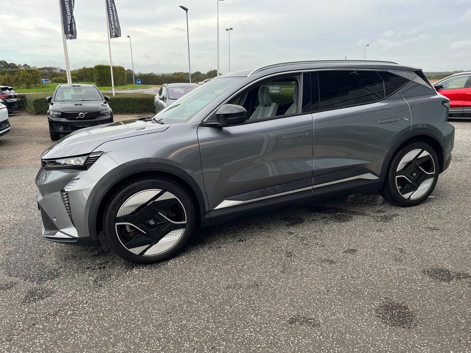 Renault Scenic E-Tech 87 Iconic 5d