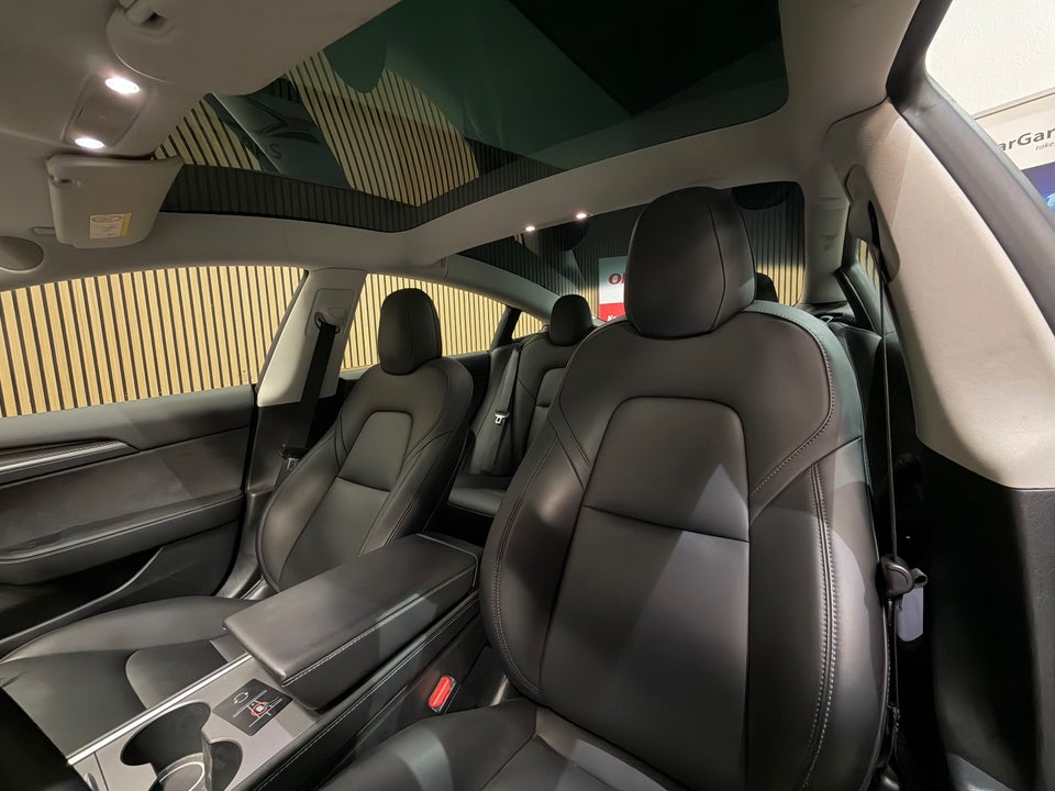 Tesla Model 3 Performance AWD 4d