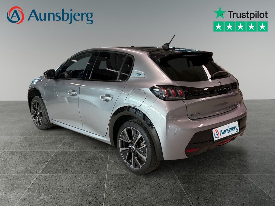 Peugeot e-208 50 GT 5d