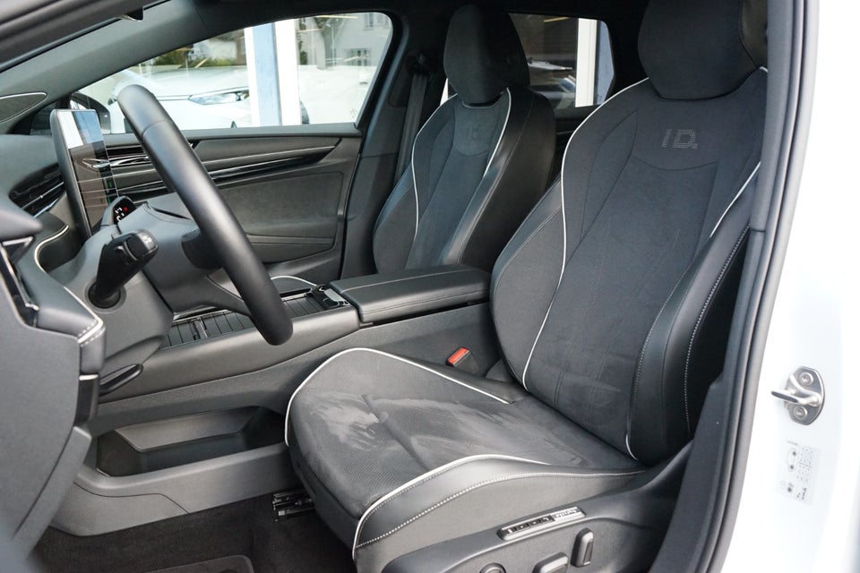 VW ID.7 86 Style S Tourer 5d