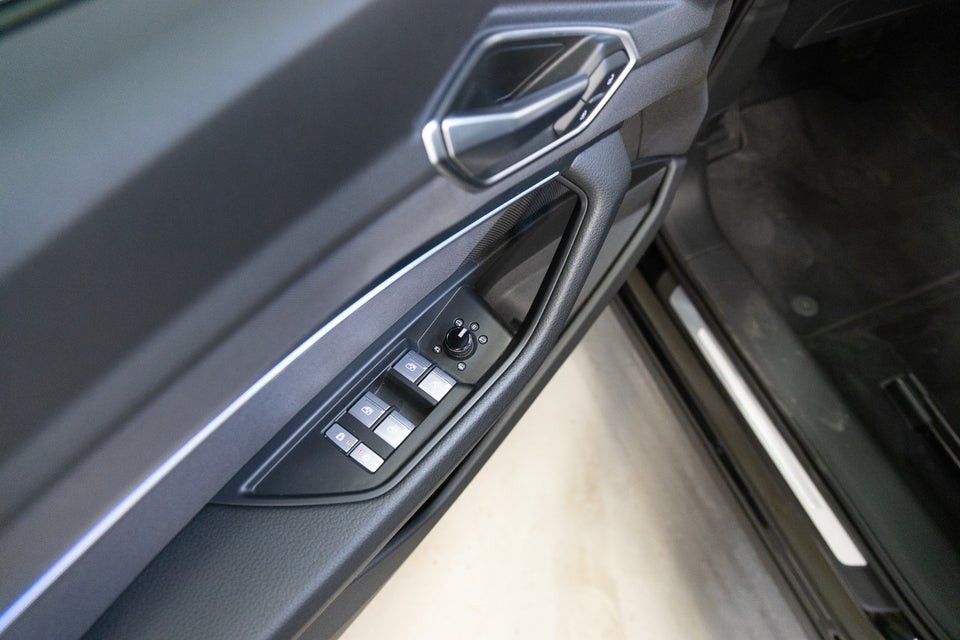 Audi e-tron 55 quattro 5d