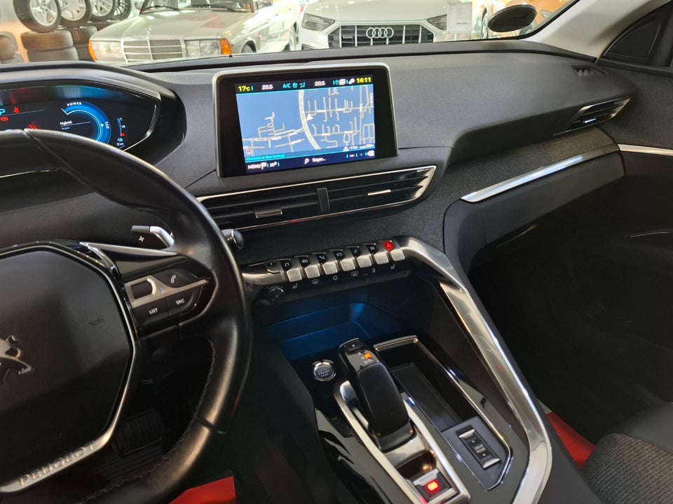 Peugeot 3008 1,6 Hybrid Allure Limited EAT8 5d
