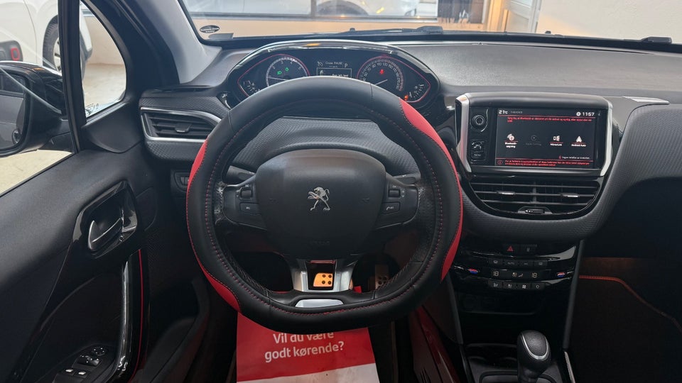 Peugeot 2008 1,2 PureTech 110 GT Line Sky EAT6 5d