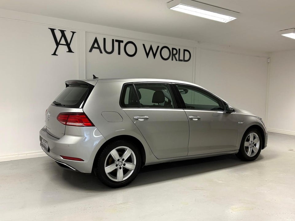 VW Golf VII 1,5 TSi 130 Comfortline DSG 5d