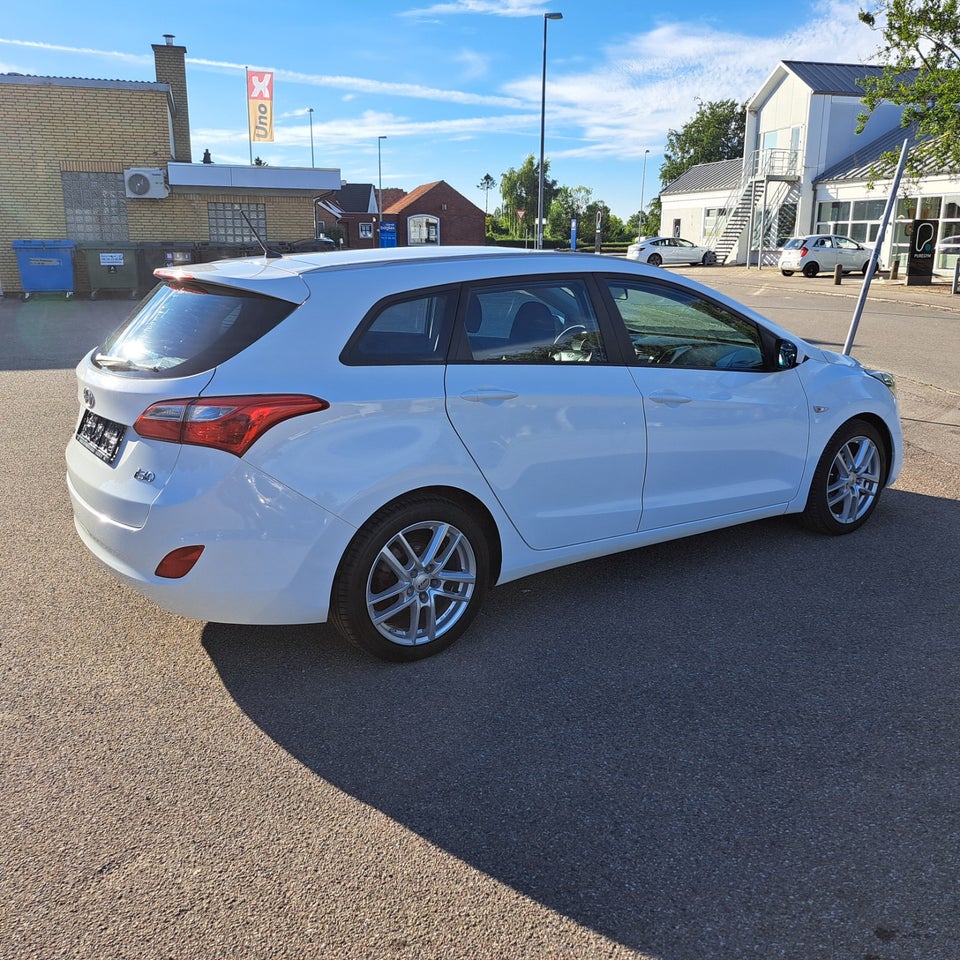 Hyundai i30 1,6 CRDi 110 Active+ 5d