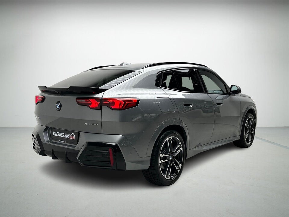 BMW iX2 xDrive30 M-Sport 5d