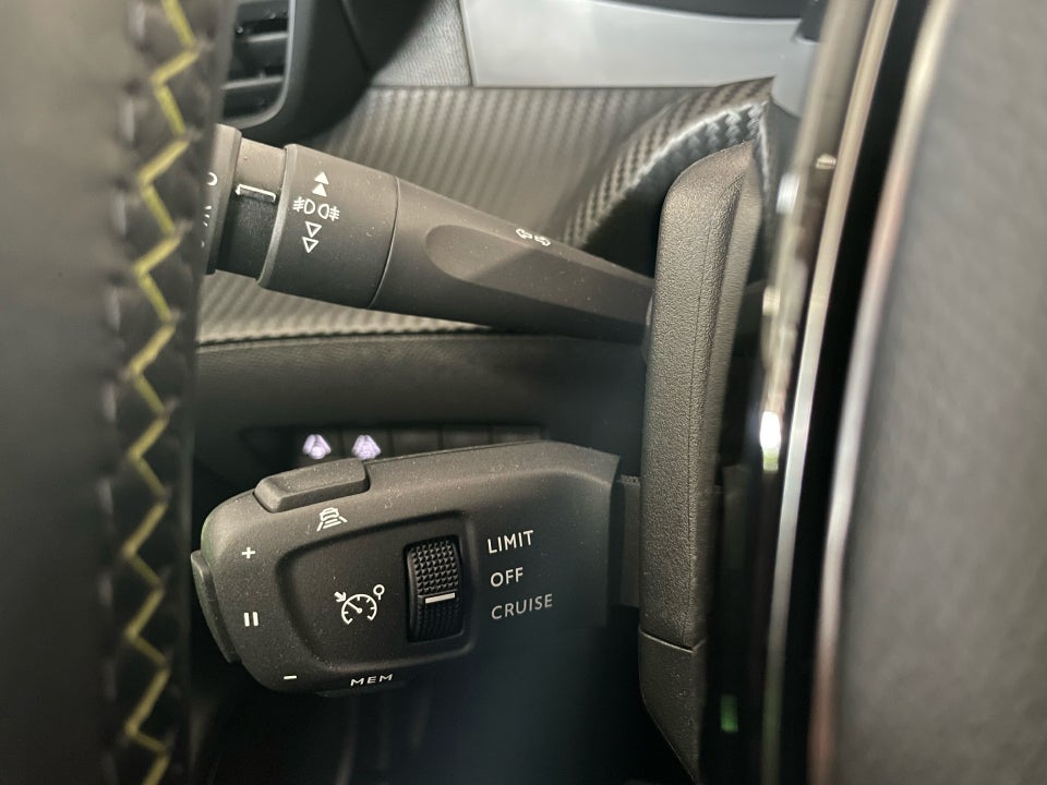 Peugeot e-2008 50 GT Line 5d