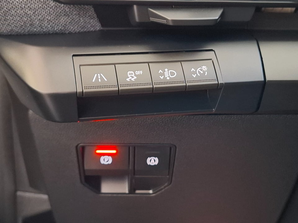 Renault Megane E-Tech 40 Equilibre 5d