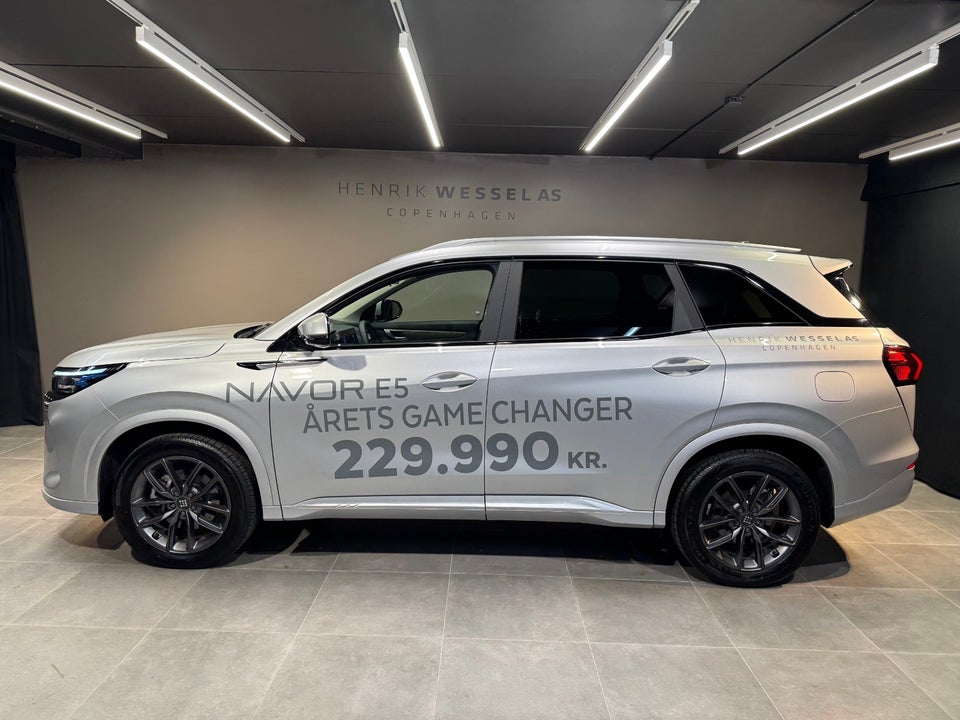 Navor E5 1,5 PHEV Rock 5d