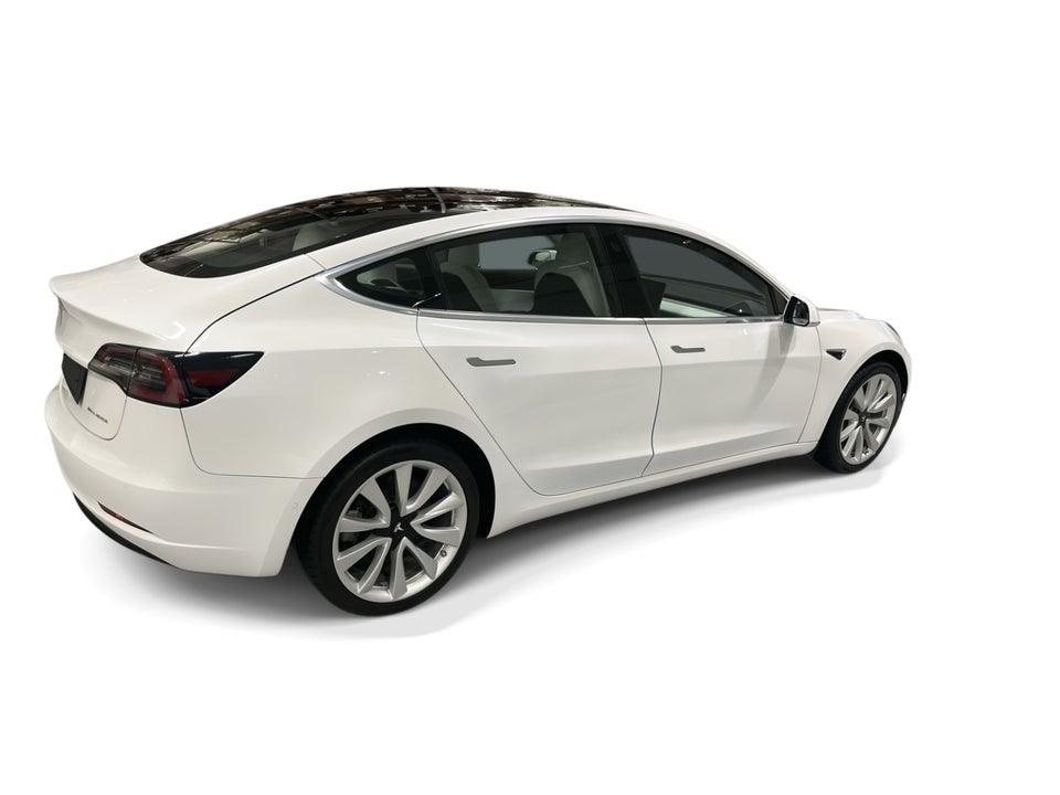 Tesla Model 3 Long Range AWD 4d
