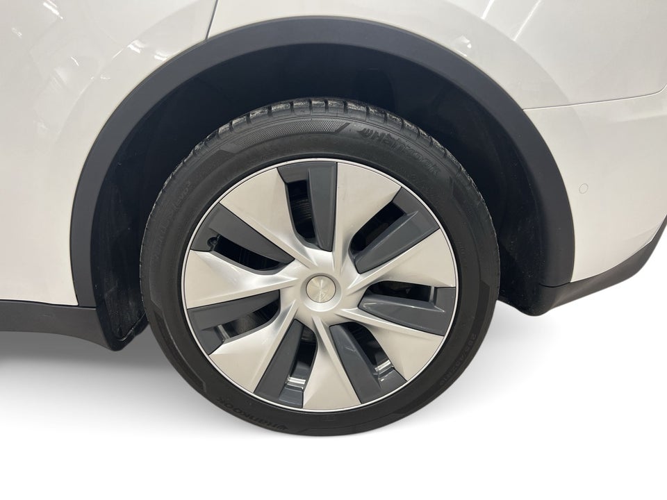Tesla Model Y Long Range AWD 5d