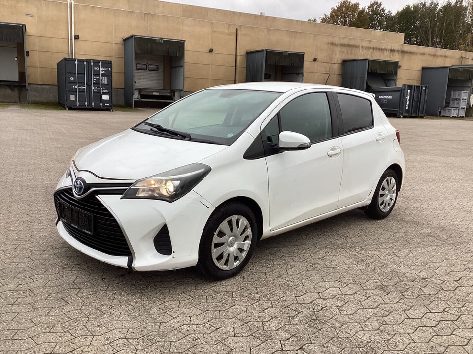 Toyota Yaris 1,5 Hybrid H1 e-CVT Van 5d