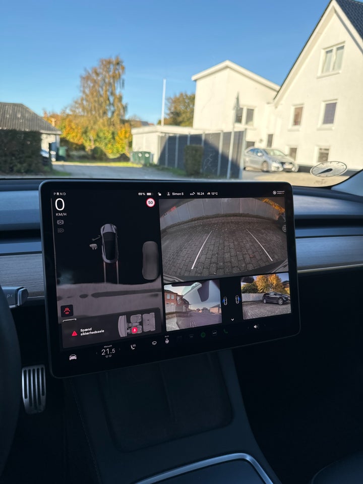 Tesla Model 3 RWD 4d