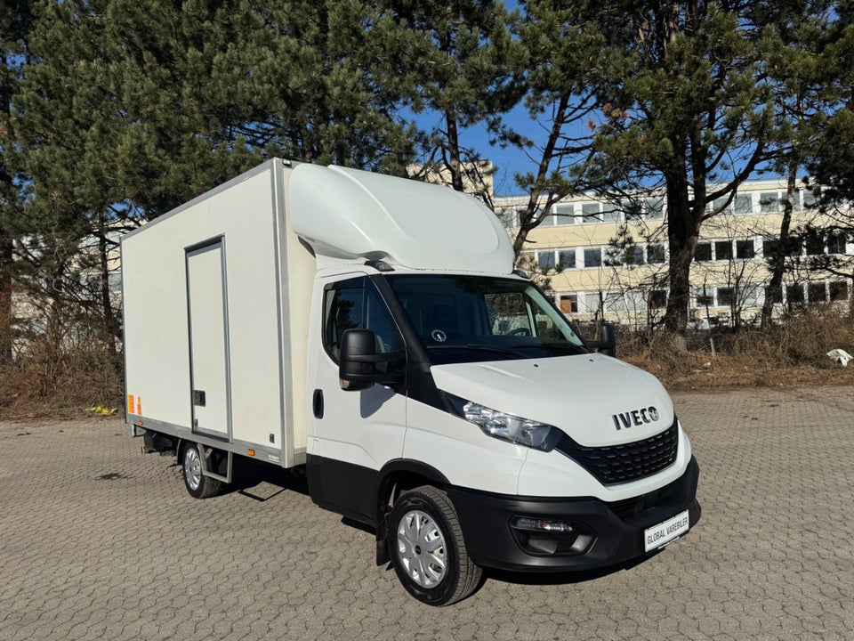 Iveco Daily 2,3 35S14 Alukasse m/lift AG8 2d