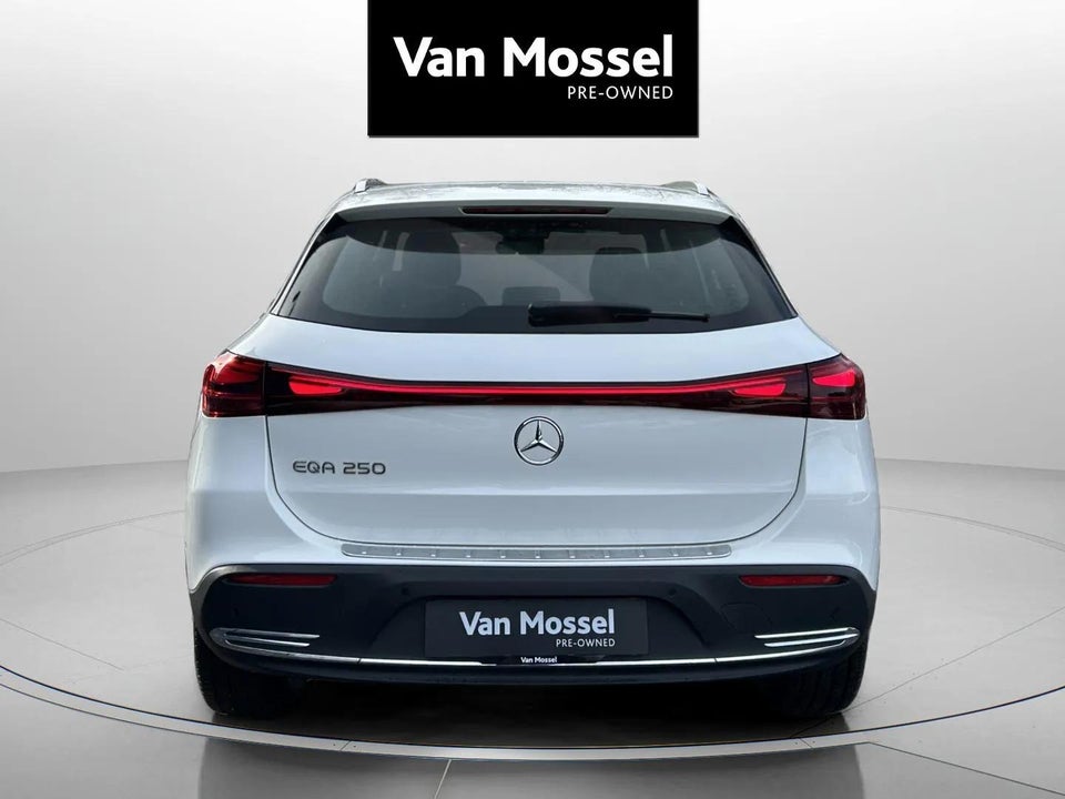 Mercedes EQA250 Progressive 5d