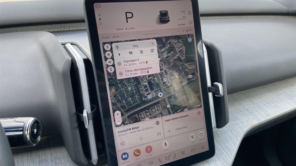 Volvo EX30 Extended Range Plus 5d