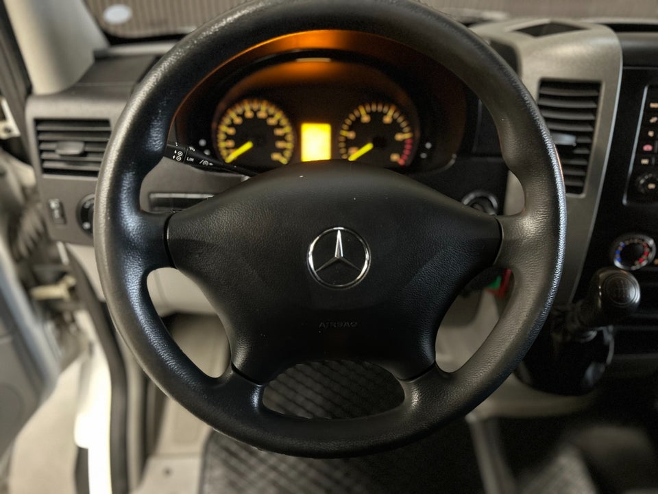 Mercedes Sprinter 316 2,2 CDi R3L Kassevogn 5d