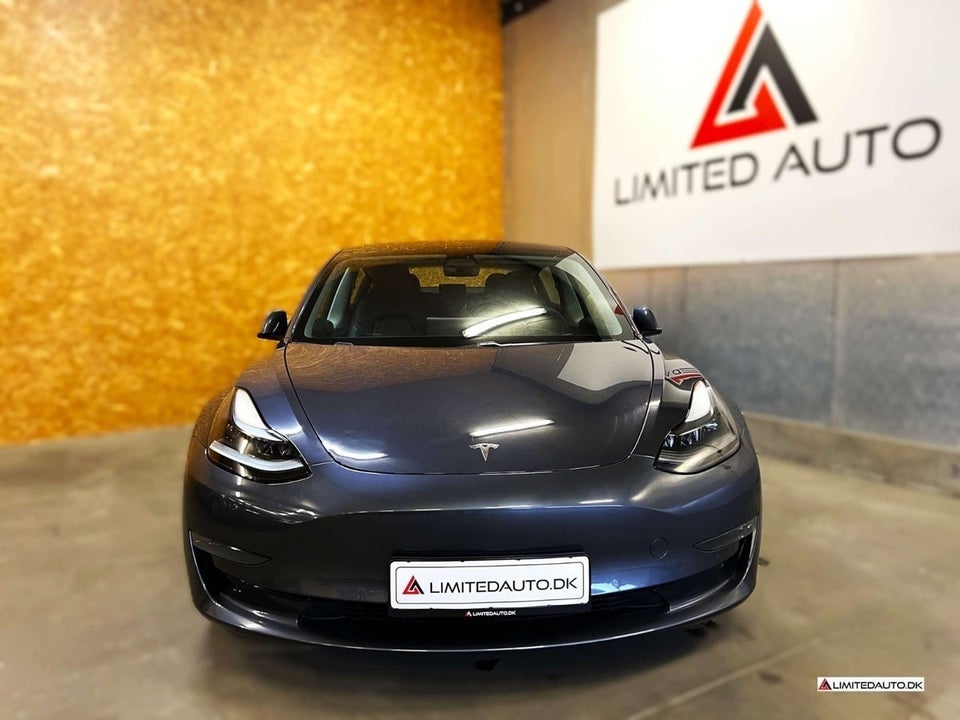 Tesla Model 3 Long Range AWD 4d