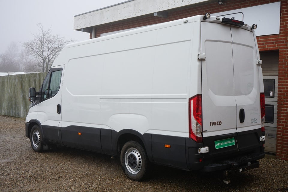 Iveco Daily 2,3 35S16 12m³ Van AG8