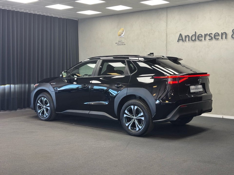 Toyota bZ4X Active 5d