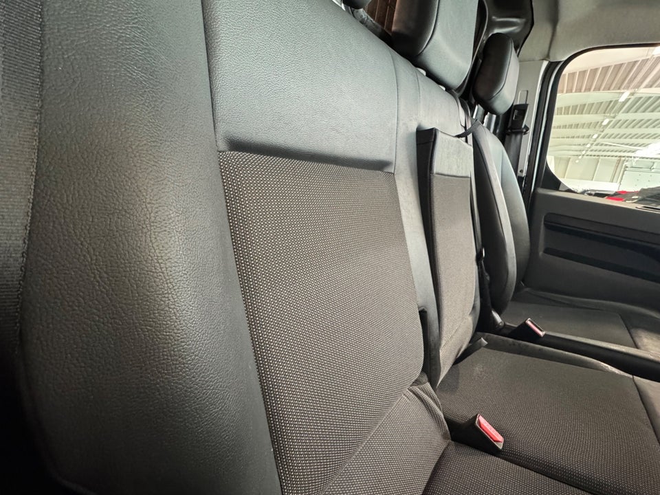 Peugeot Expert 2,0 BlueHDi 122 L3 Premium EAT8 Van
