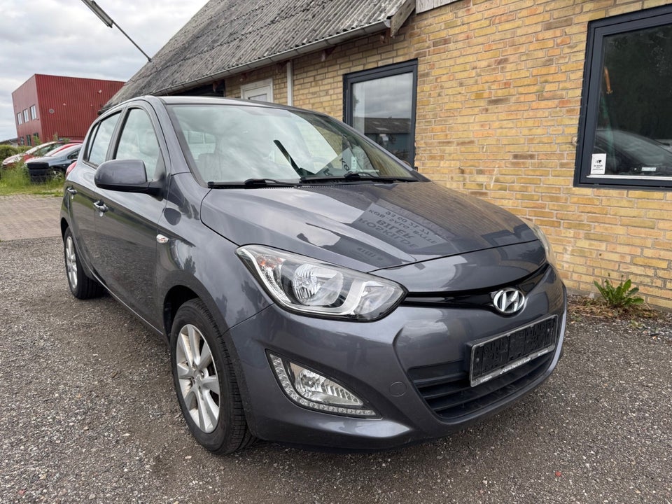 Hyundai i20 1,25 Classic XTR 5d