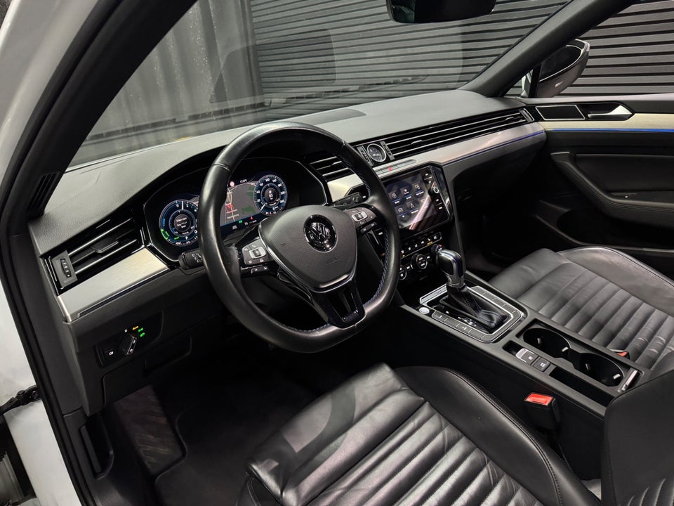 VW Passat 1,4 GTE DSG 4d