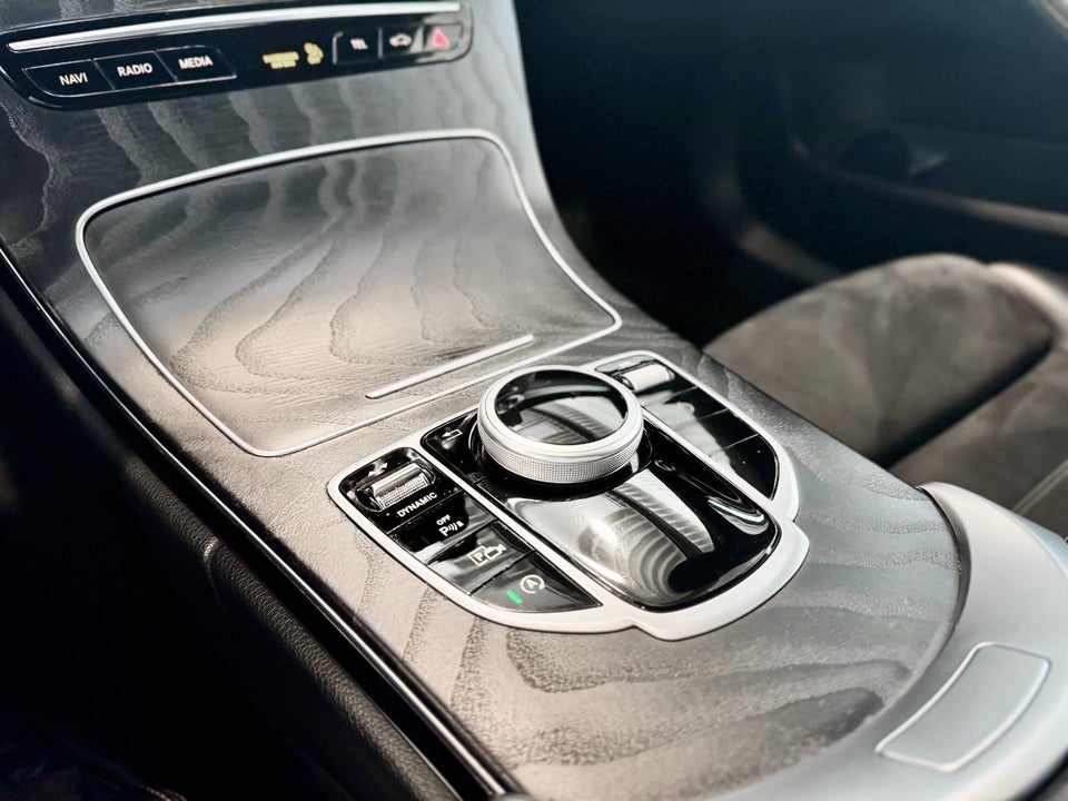 Mercedes C220 d 2,0 AMG Line stc. aut. 5d