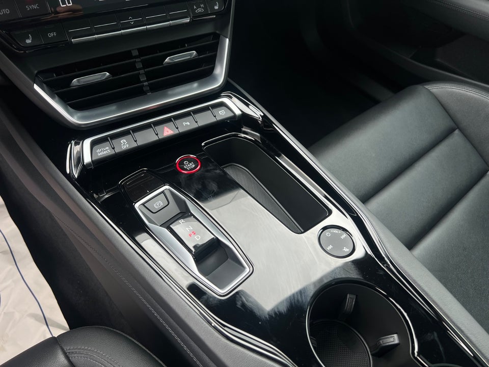 Audi e-tron GT pro quattro 4d