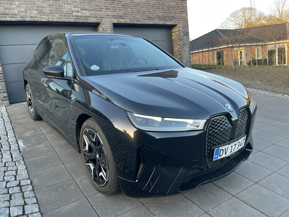 BMW iX xDrive40 Fully Charged M-Sport 5d