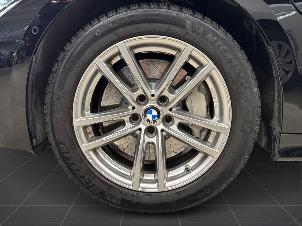 BMW 330e 2,0 Sport Line aut. 4d