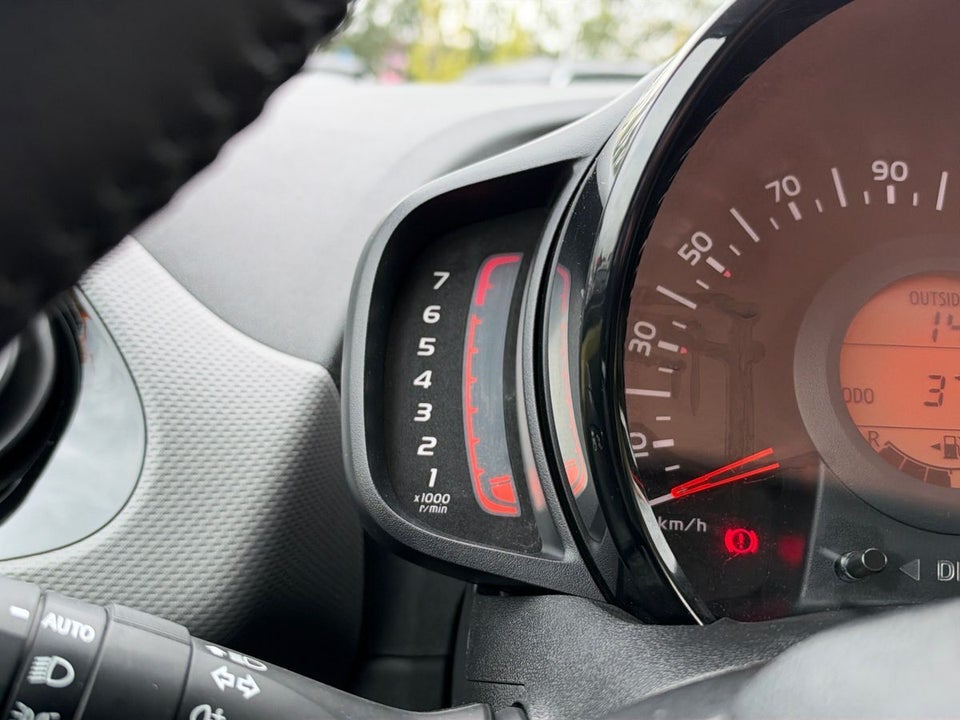 Peugeot 108 1,0 e-VTi 72 Allure+ 5d