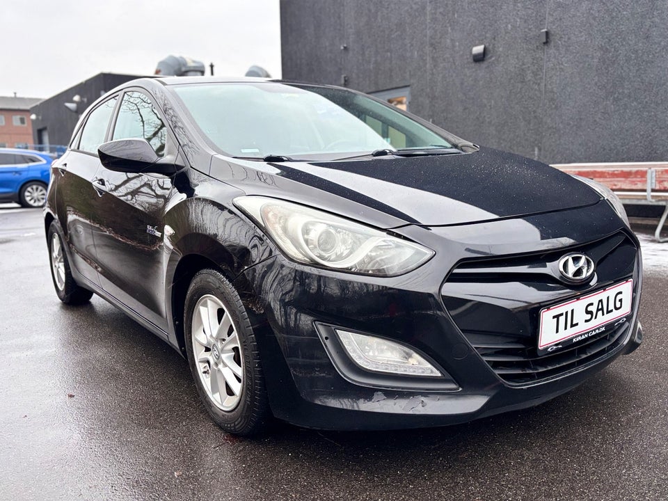 Hyundai i30 1,6 CRDi 110 Style Eco 5d