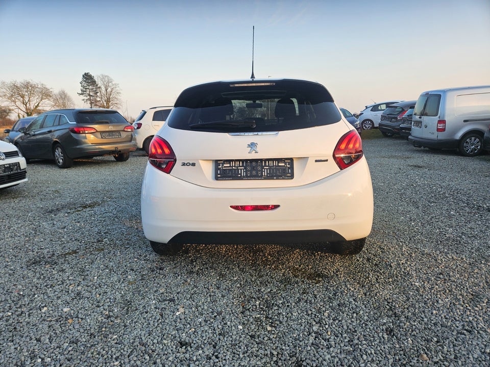 Peugeot 208 1,2 VTi 82 Allure Sky 5d
