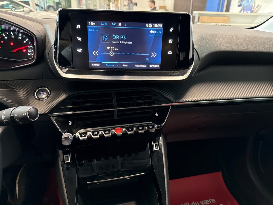 Peugeot 208 1,2 PureTech 100 Platin Pack 5d