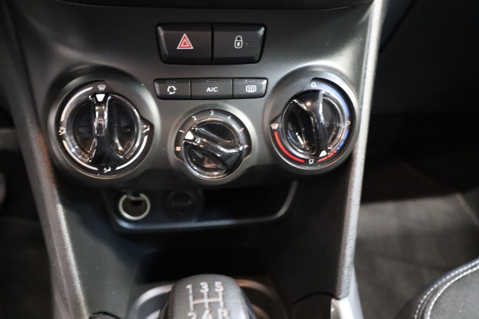 Peugeot 2008 1,2 VTi 82 Active 5d