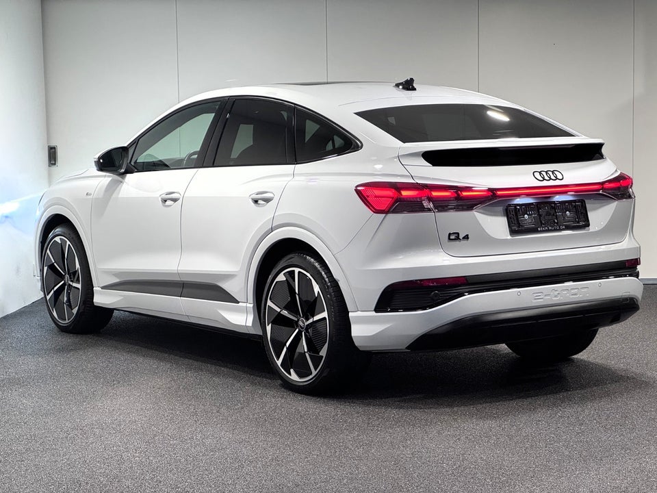 Audi Q4 e-tron 45 S-line Sportback 5d